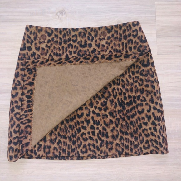 Ann Taylor Cheetah Print Skirt - Picture 2 of 4